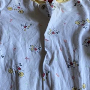Vintage Mickey Mouse Disney footie baby 6-9 m 90s
